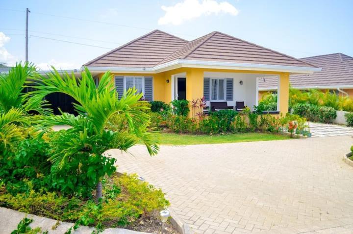 Villa @ The Palms - Ocho Rios Richmond Exterior photo