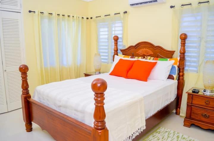 Villa @ The Palms - Ocho Rios Richmond Exterior photo